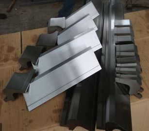 La perforazione di piegamento della sezione dello strumento del freno di CNC di 160 tonnellate muore stile europeo