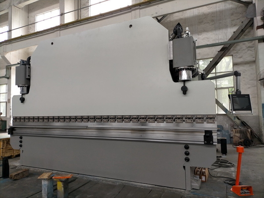 Freno idraulico CNC da 400 t 1200 t per piegatura e modellazione di lamiere metalliche