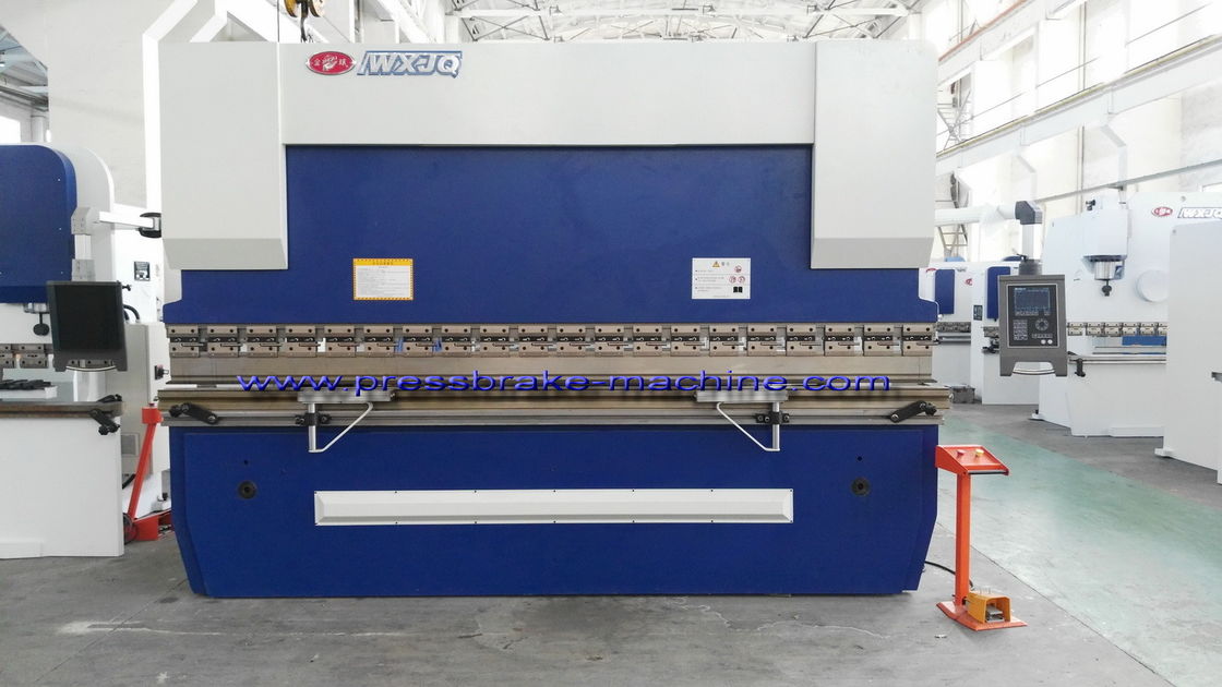 Freno di stampa a lamiera di metallo versatile 380V per lunghezza 3200 mm