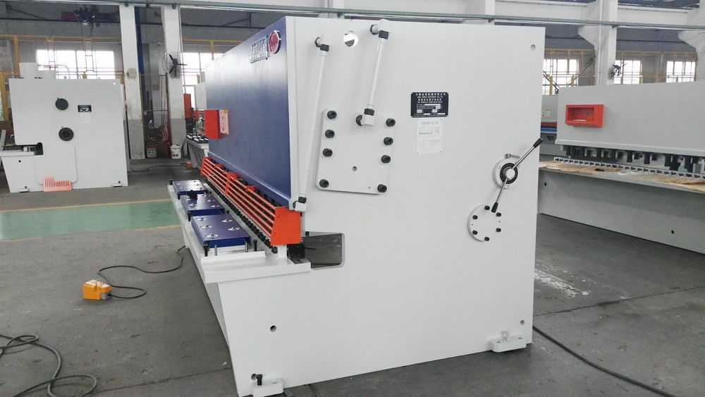 Macchine per taglio idraulico CNC per taglio singolo e continuo