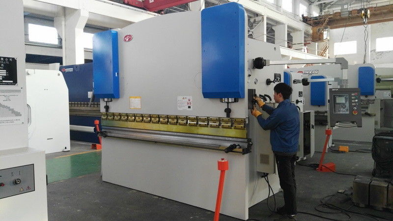 Macchina manuale idraulica del freno della stampa della lamiera sottile della macchina piegatubi della seconda mano 160T