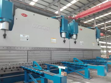Automatico 1300T CNC Tandem Freno idraulico 415V/50Hz Lunghezza di piegatura 20 metri