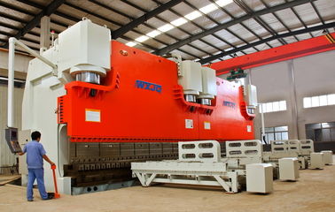 comprare 380V / 50hz elettrico mastro pesante sincronizzato piegatura CNC Tandem Press Brake online manufacture