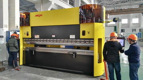 comprare Servo azionamento 4000M Length della pompa della doppia della curvatura del macchinario di CNC dello strato della stampa macchina del freno online manufacture