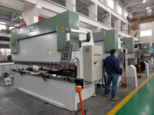 comprare Capacità d'acciaio di piegamento del piatto del freno della pressa idraulica di CNC di 100 tonnellate grande online manufacture