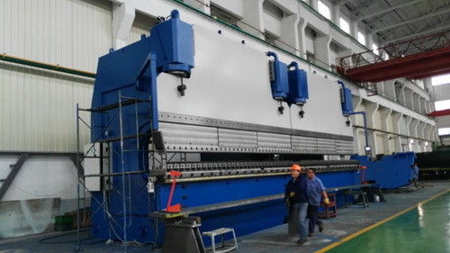 Alta velocità 1500 tonnellate CNC Tandem Press Brake Machine 400mm Stroke 300mm Altezza aperta