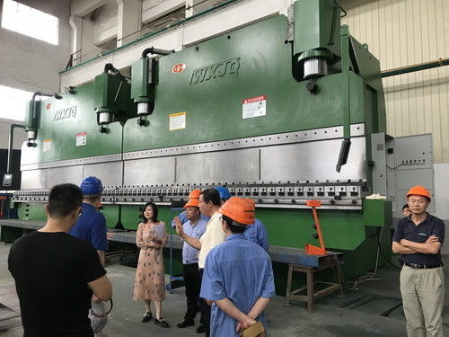 1200 tonnellate LVD CNC Tandem Press Brake Machine 100- 3000 tonnellate Lunghezza del tavolo 2 - 12m