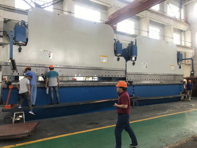 Freno automatico CNC Tandem Press 3000 tonnellate Lunghezza del tavolo 12000mm Piegatura 20mm