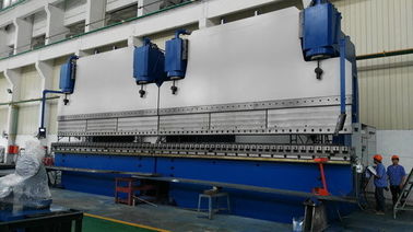 Alta velocità 1500 tonnellate CNC Tandem Press Brake Machine 400mm Stroke 300mm Altezza aperta